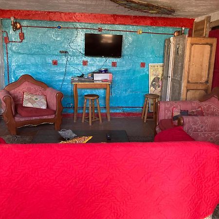 Hostal Buena Vista San Antonio  Bagian luar foto